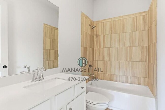 Building Photo - Beautiful 5 bedroom house in Suwanee. Lambert High School district!