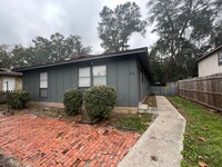 Building Photo - DANIT3230