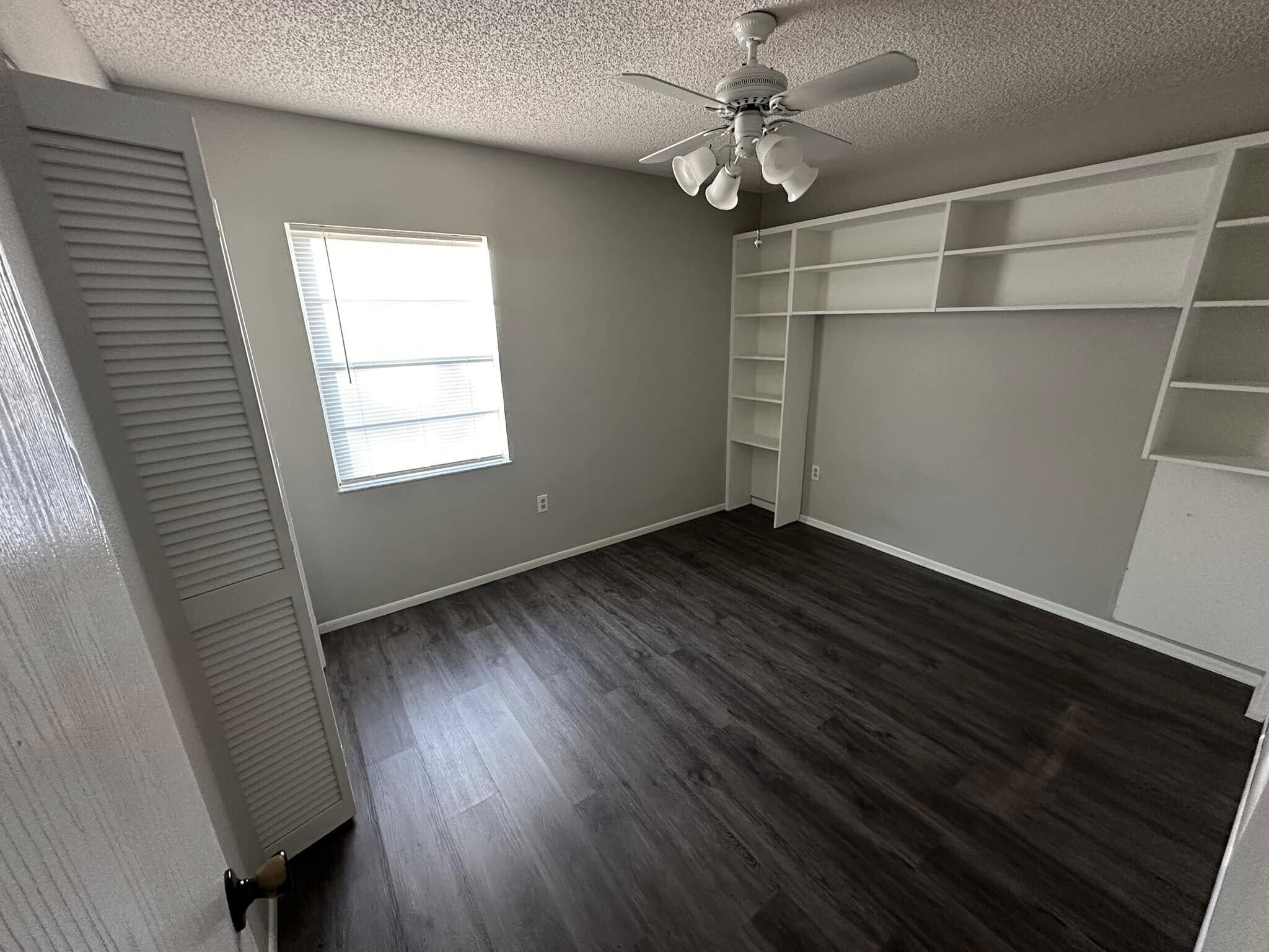 Bedroom 3 10x12 - 7393 Landmark Dr