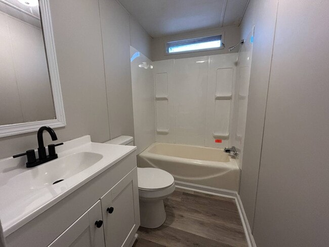 Building Photo - 97 White Oak Village