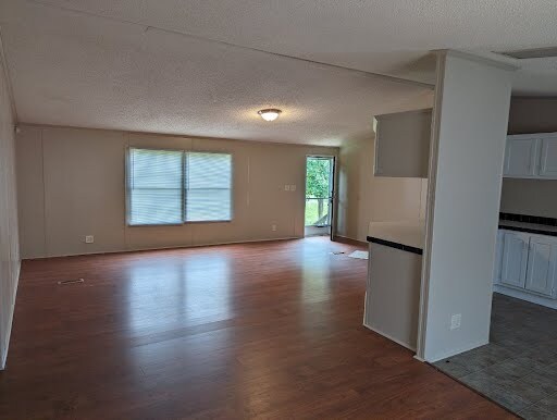 Building Photo - 303 Lindsey Farm Rd