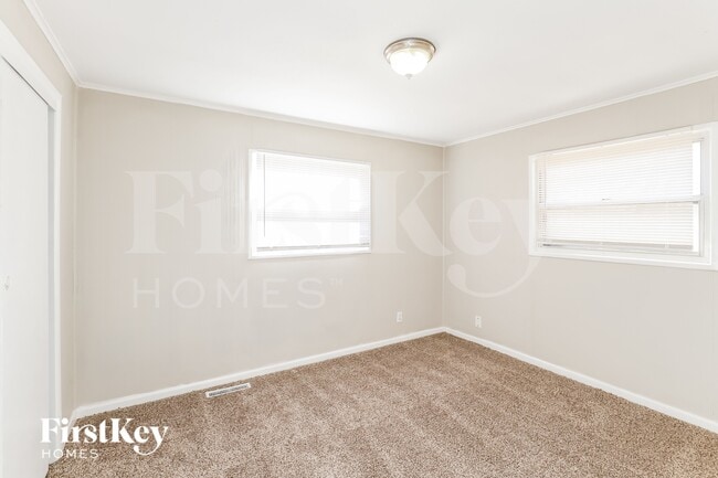 Building Photo - 1103 Cowden Dr
