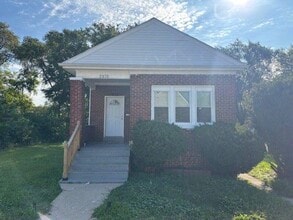 Building Photo - 2373 Jefferson St