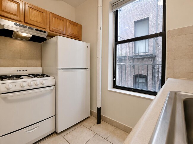 Floorplan - 3135 Broadway