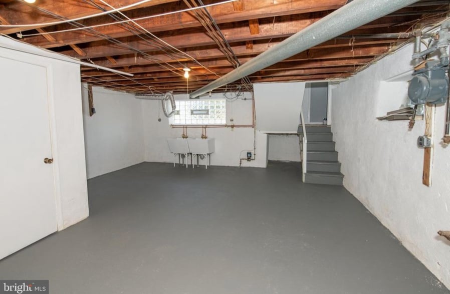 Building Photo - 1230 Fuller St