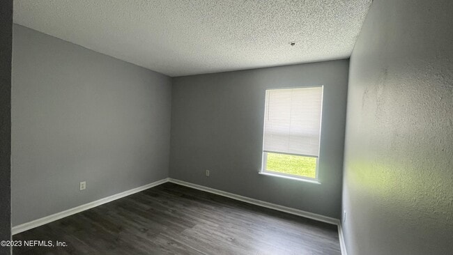 Building Photo - 2387 Brian Lakes Dr E