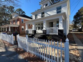 Building Photo - Beautifully renovated four bedroom, three ...