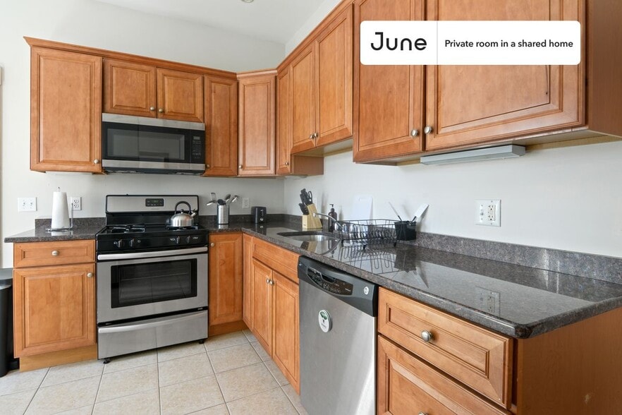 Building Photo - Room in Shared 4 bed/2 bath home in Central Square (Cambridge)