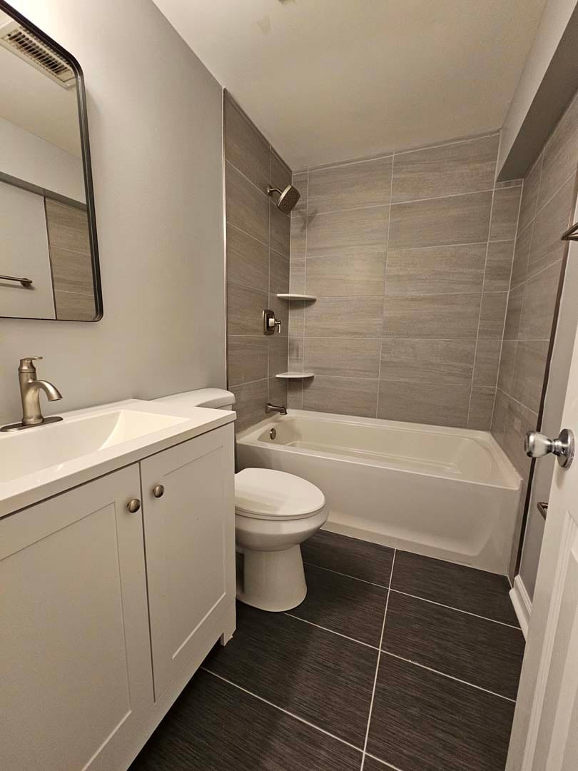 Bsement bathroom - 323 Felsted Ct