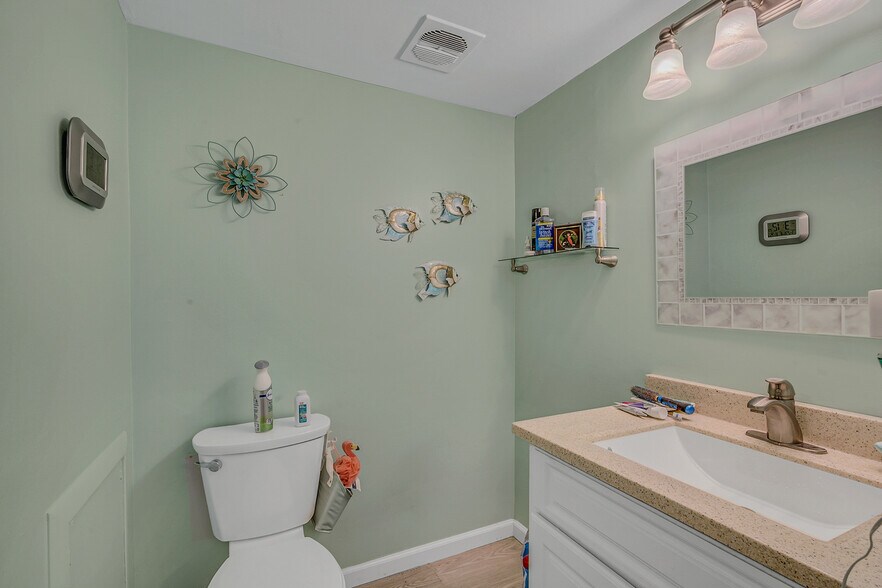 Full Bath - 1112 Summit Pointe