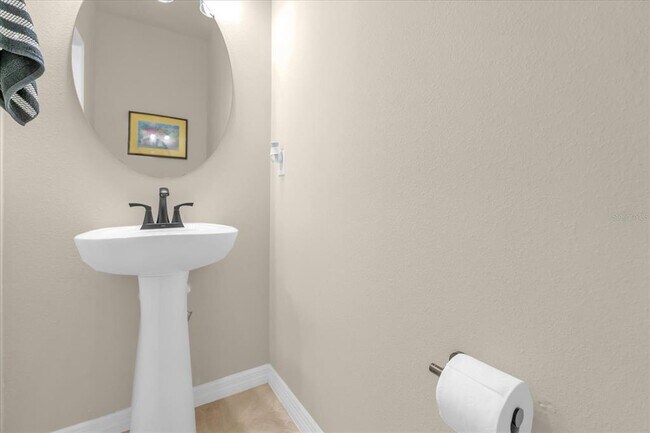 Building Photo - 2523 Bright Jewel St