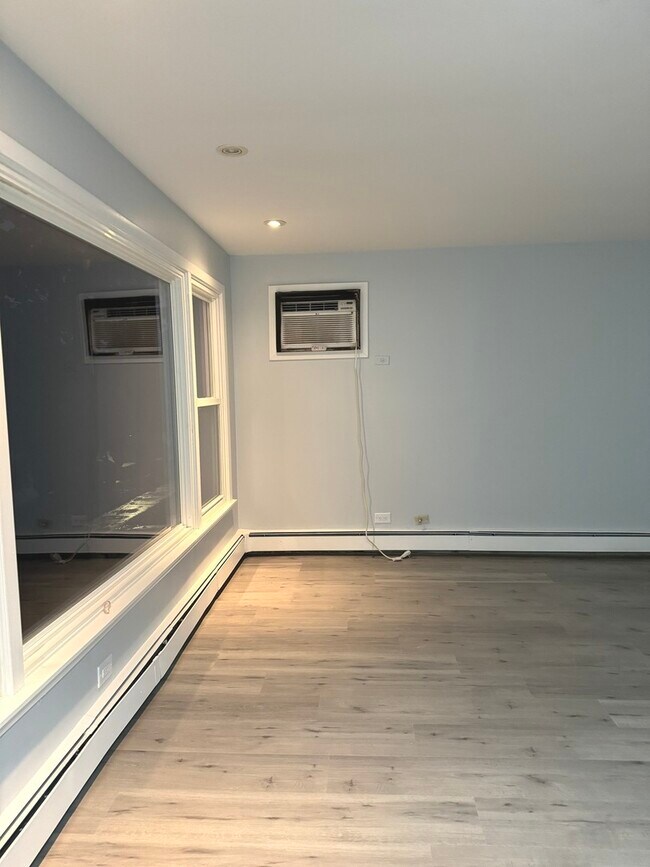 Building Photo - 82 Luella Ave