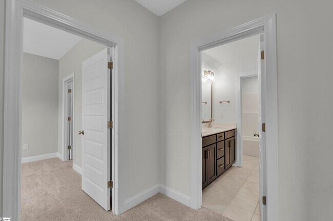 Building Photo - 505 Lumpkin St