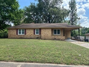 Building Photo - 1975 Wellons Ave