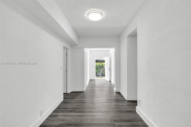 Building Photo - 1176 NW 48th St