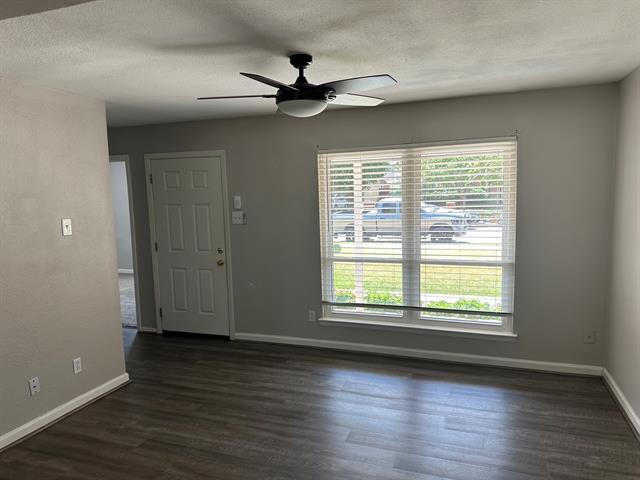Building Photo - 3018 Gardenia Dr