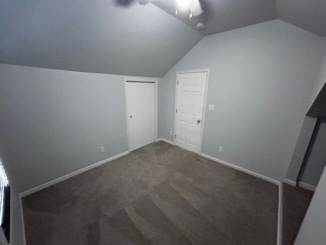 Building Photo - 2757 Dekalb St