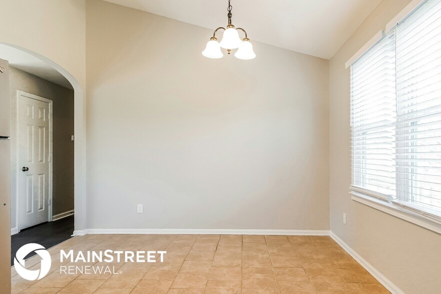 Building Photo - 43 Westminster Dr