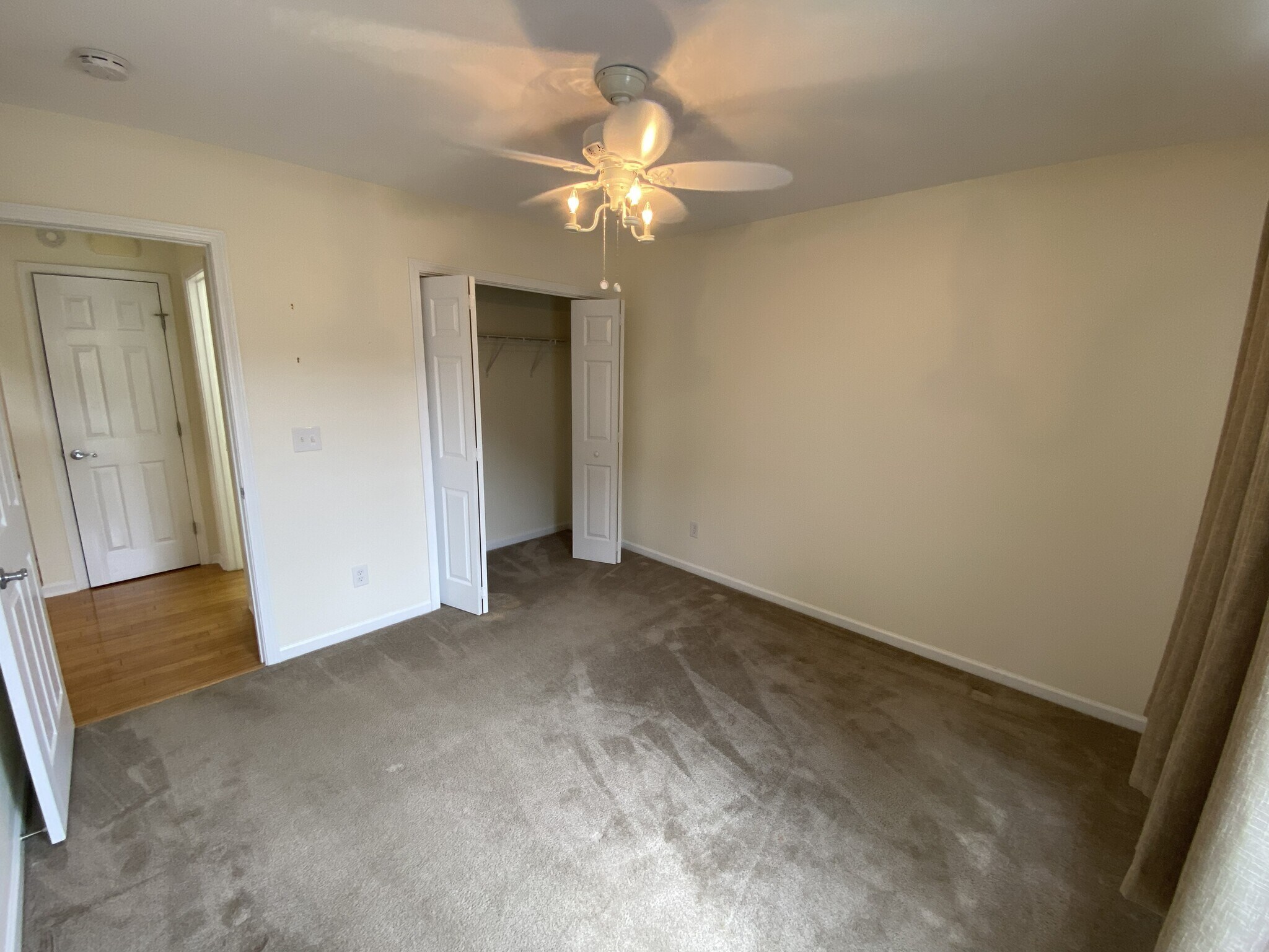 Building Photo - 1041 Bridgeport Way