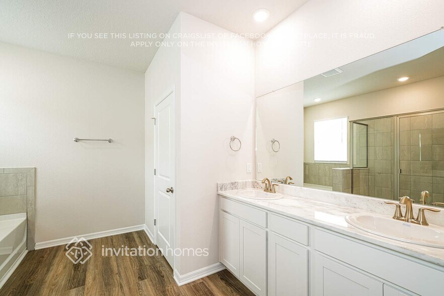 Building Photo - 18228 Metado Dr