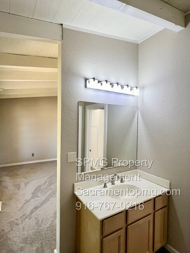 Building Photo - Rocklin Rental Gem – 3 Bed, 2 Bath, Large ...