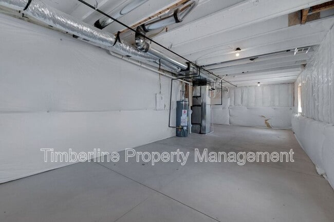 Building Photo - 9951 Ledgestone Terrace