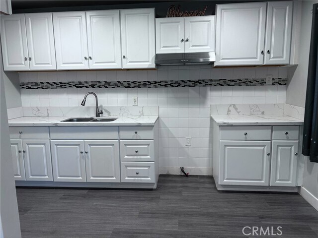 Primary Photo - 11724 S Vermont Ave