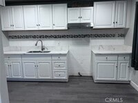 Building Photo - 11724 S Vermont Ave