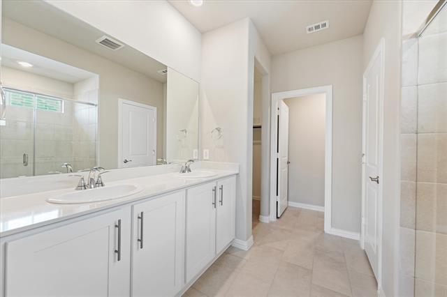 Building Photo - 2229 Mustang Wy