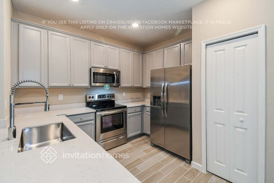 Building Photo - 581 Cherry Ridge Dr