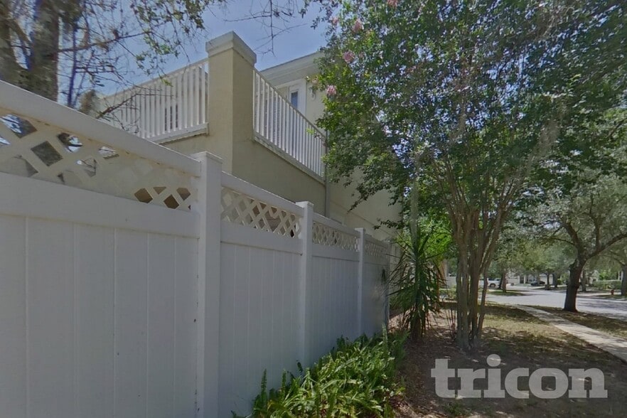 Building Photo - 33314 Portal Dr