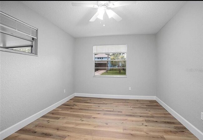Building Photo - 5402 Turton Ln
