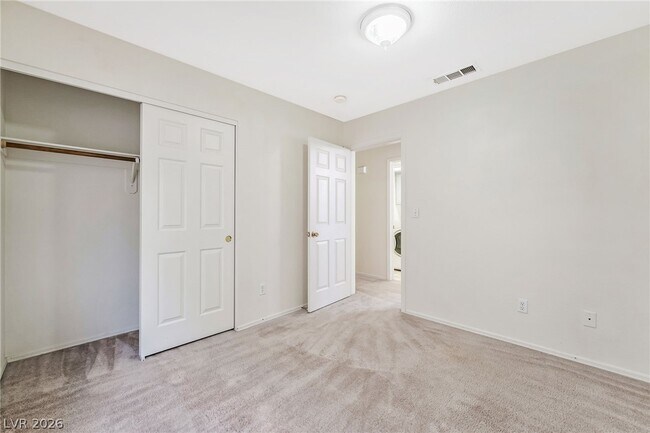 Building Photo - 9888 Sparrow Ridge Ave