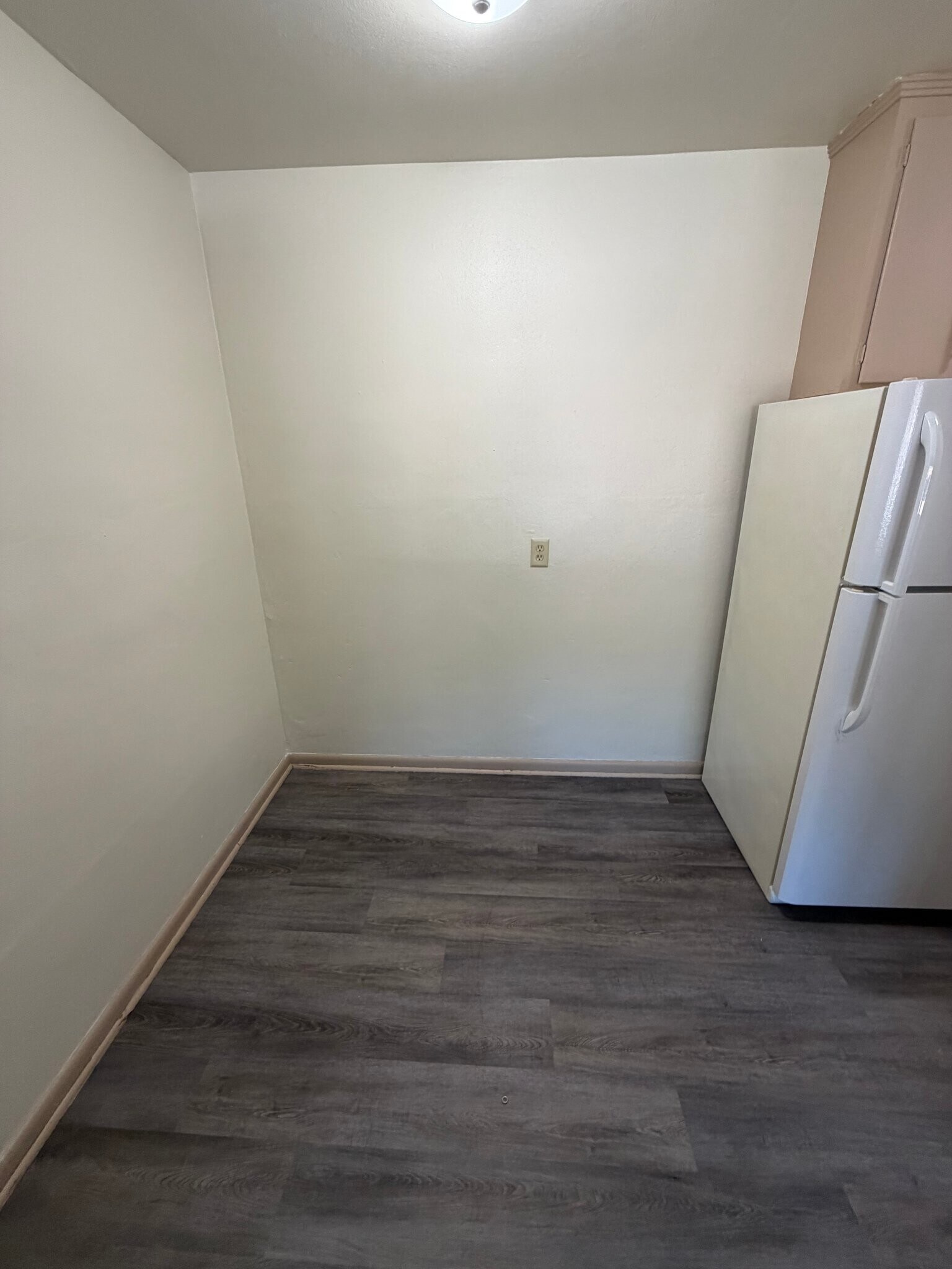 Building Photo - 3157 S 47th St