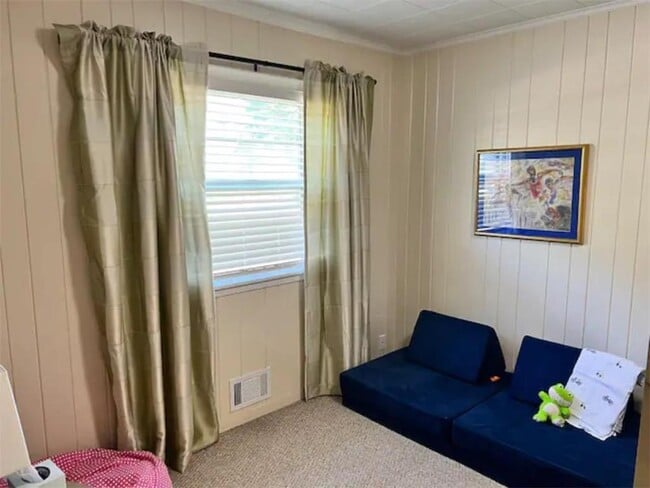 Building Photo - 4005 W 44th St