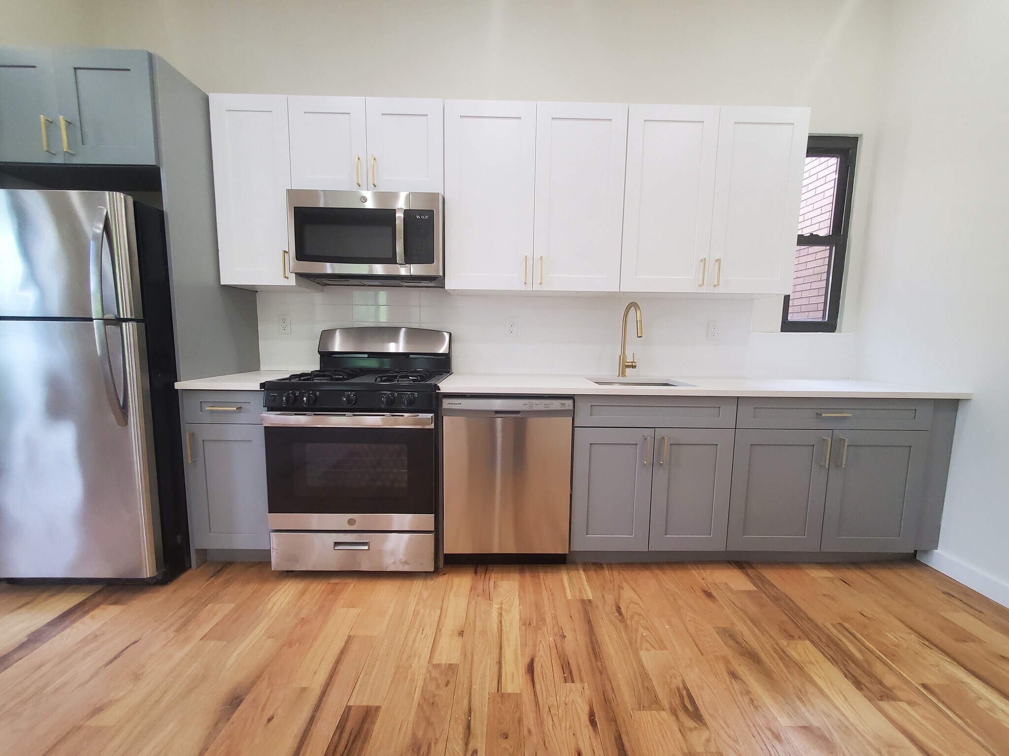 141 Monticello Ave 4 - 141 Monticello Ave