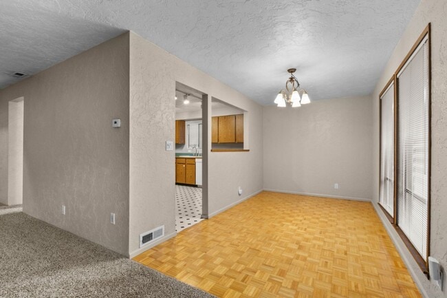 Building Photo - 3Bd/2Ba Seattle House