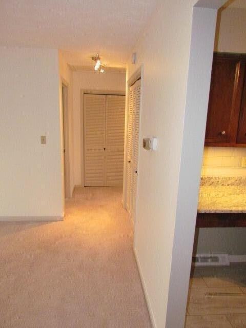 Building Photo - 3375 Moundview Ct
