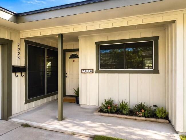 Building Photo - 7006 Sharpview Dr