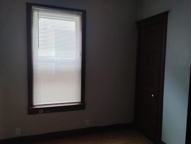 Building Photo - 7939 S Burnham Ave