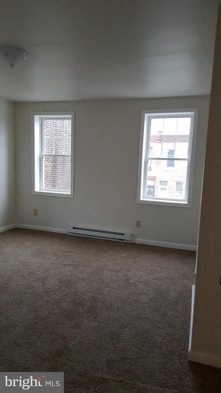 Building Photo - 2853 N Mascher St
