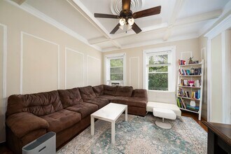 Building Photo - 66 Romaine Ave