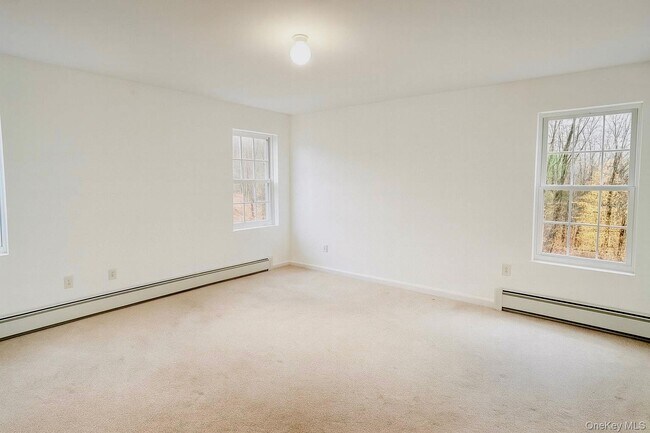 Building Photo - 18 Penny Ln