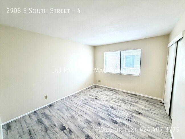 Building Photo - 2908 E South St