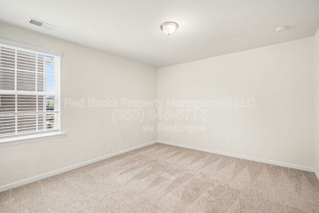 Building Photo - 14419 Rhodes Hall Dr