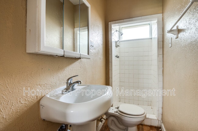 Building Photo - 316 Overlook Dr