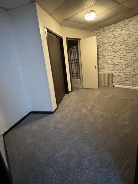 Building Photo - 281-283-283 Main St