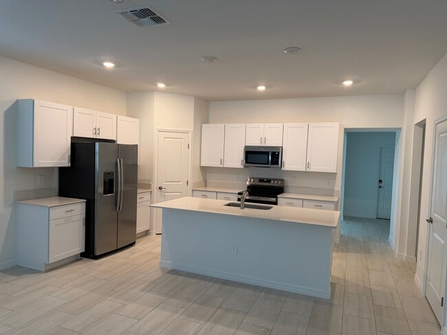 Building Photo - 10837 Littleton Isle Dr