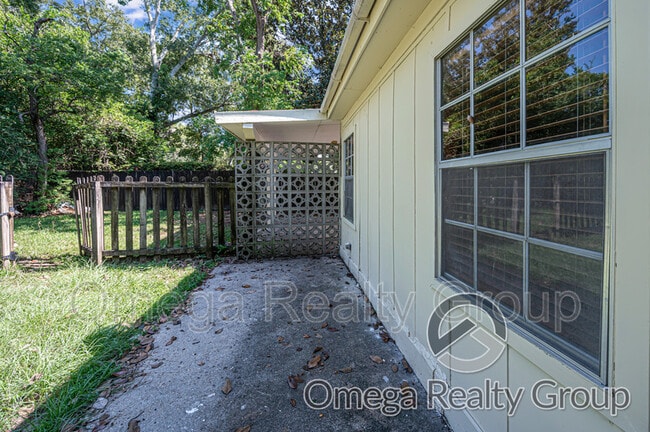 Building Photo - 21 Cullen Dr