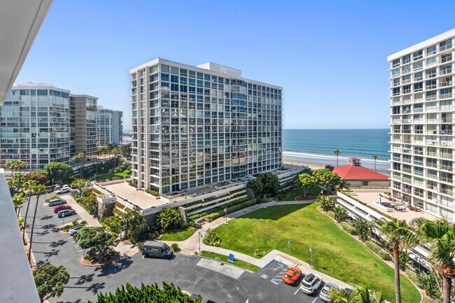 Building Photo - 1710 Avenida Del Mundo
